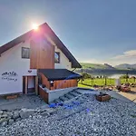 Nad Zalew Dom Z Basenem Letnim, Jacuzzi I Sauna, Jezioro I Trasa Velo Czorsztyn W Poblizu Βίλα Sromowce Wyzne